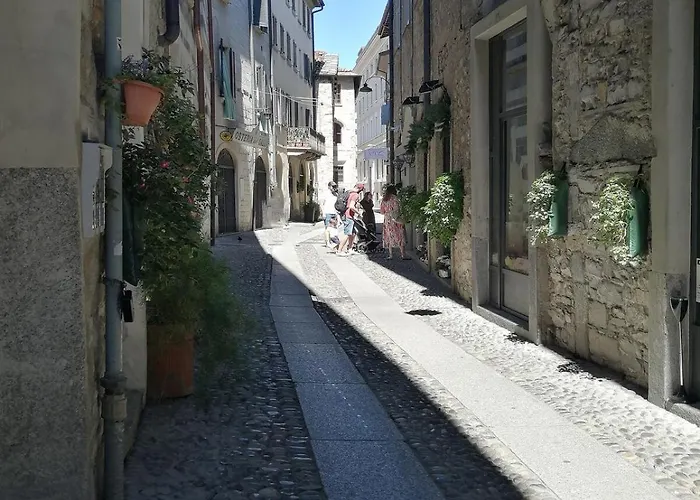 Casa Lopez New * Como