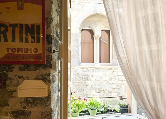 Casa Lopez New * Como